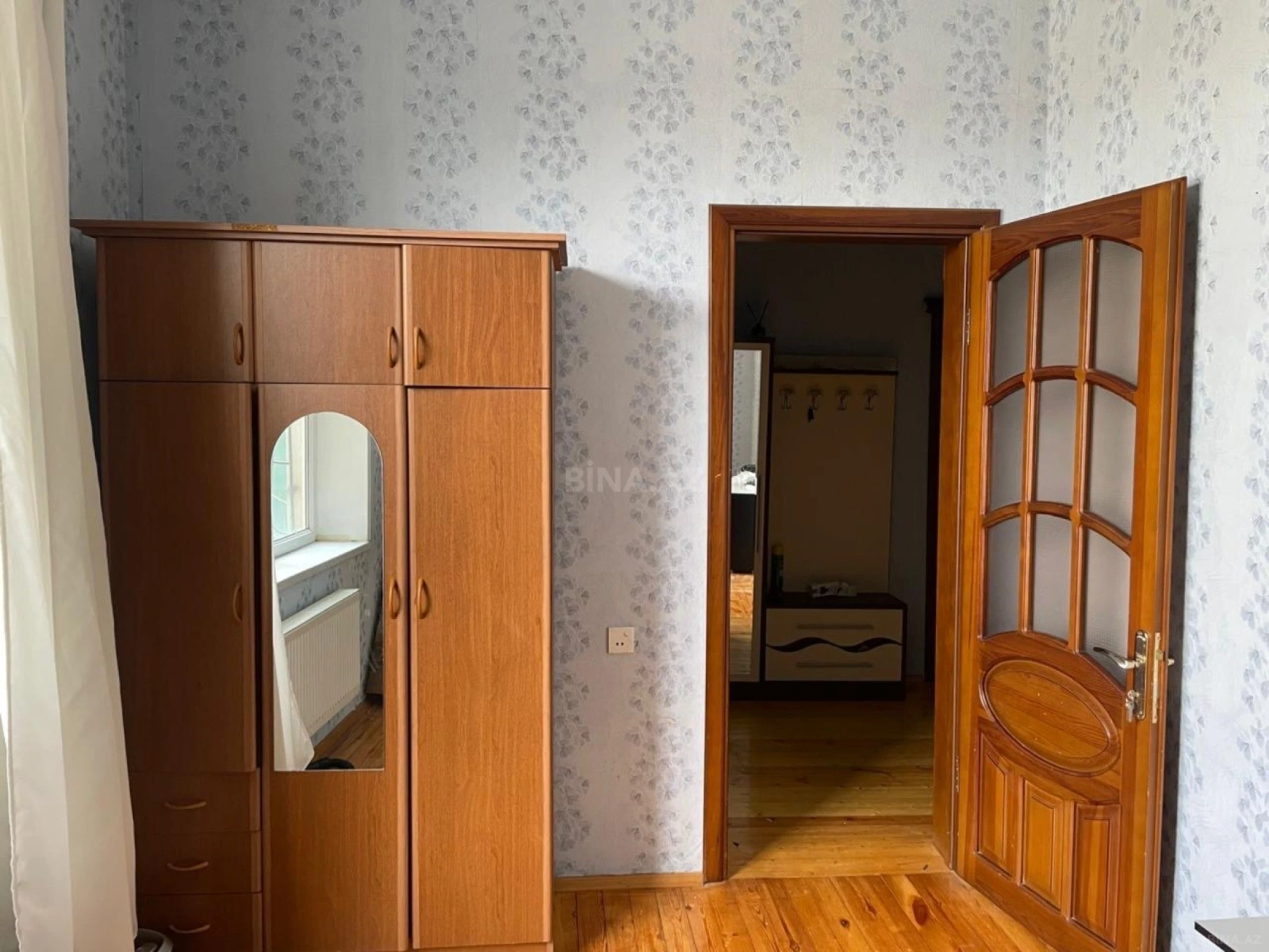 Satılır 4 otaqlı həyət evi 180 m²