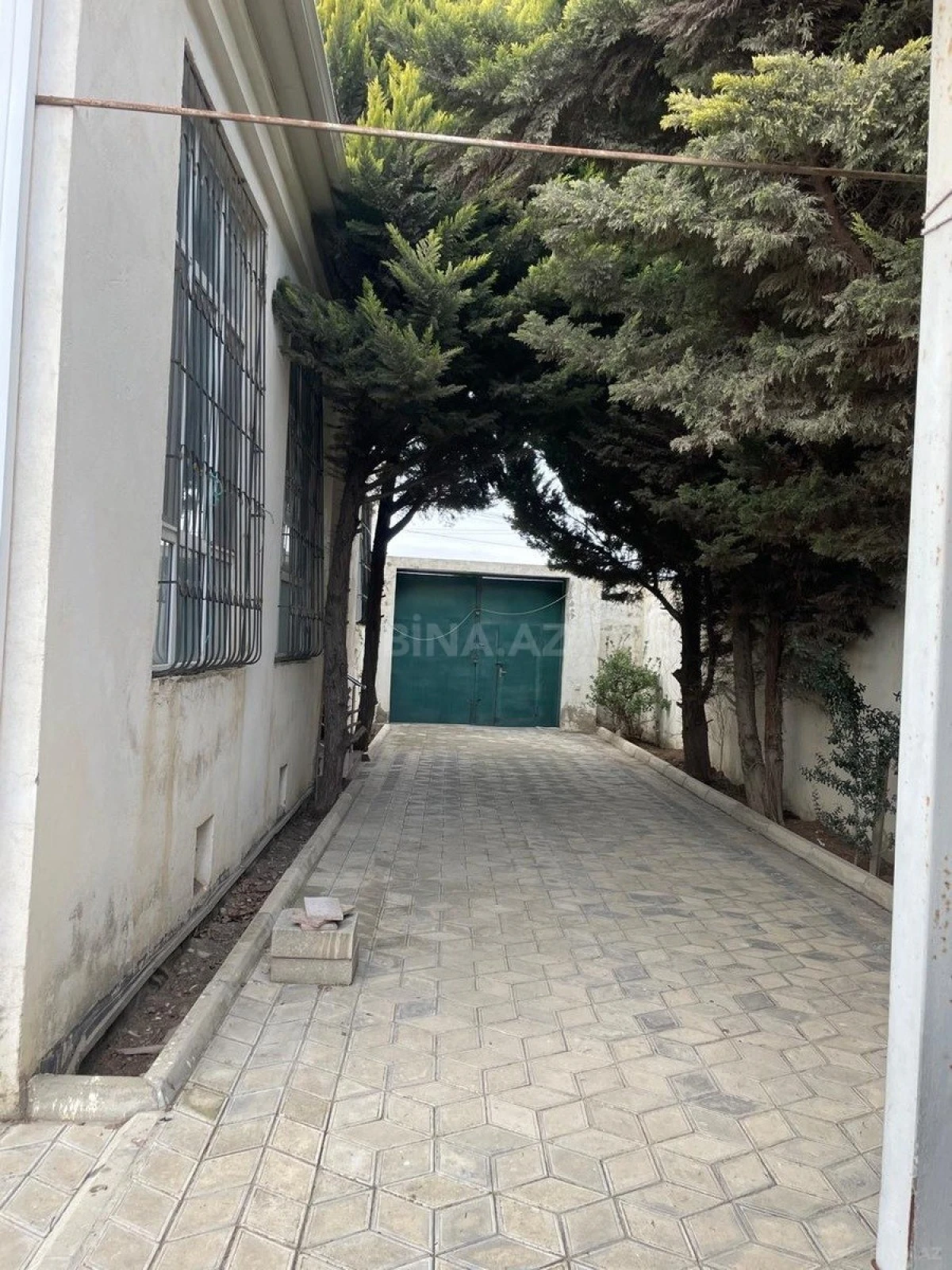 Satılır 4 otaqlı həyət evi 180 m²