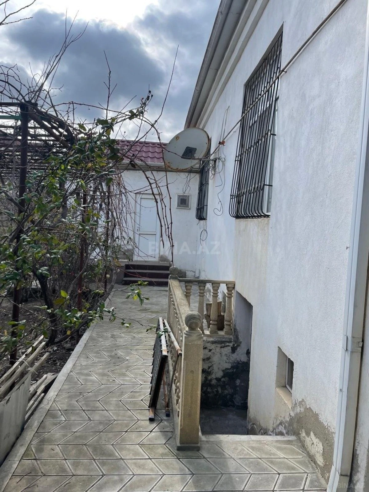 Satılır 4 otaqlı həyət evi 180 m²
