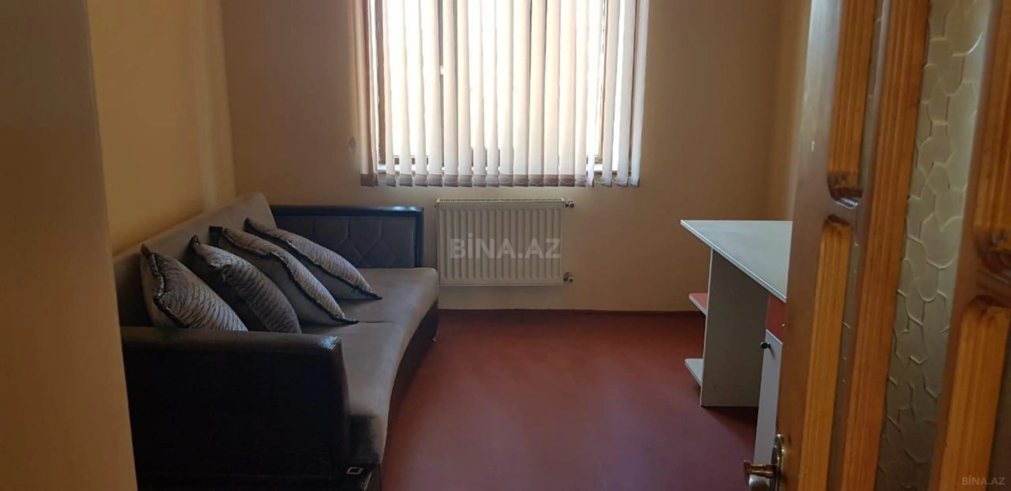 Satılır 5 otaqlı həyət evi 250 m²