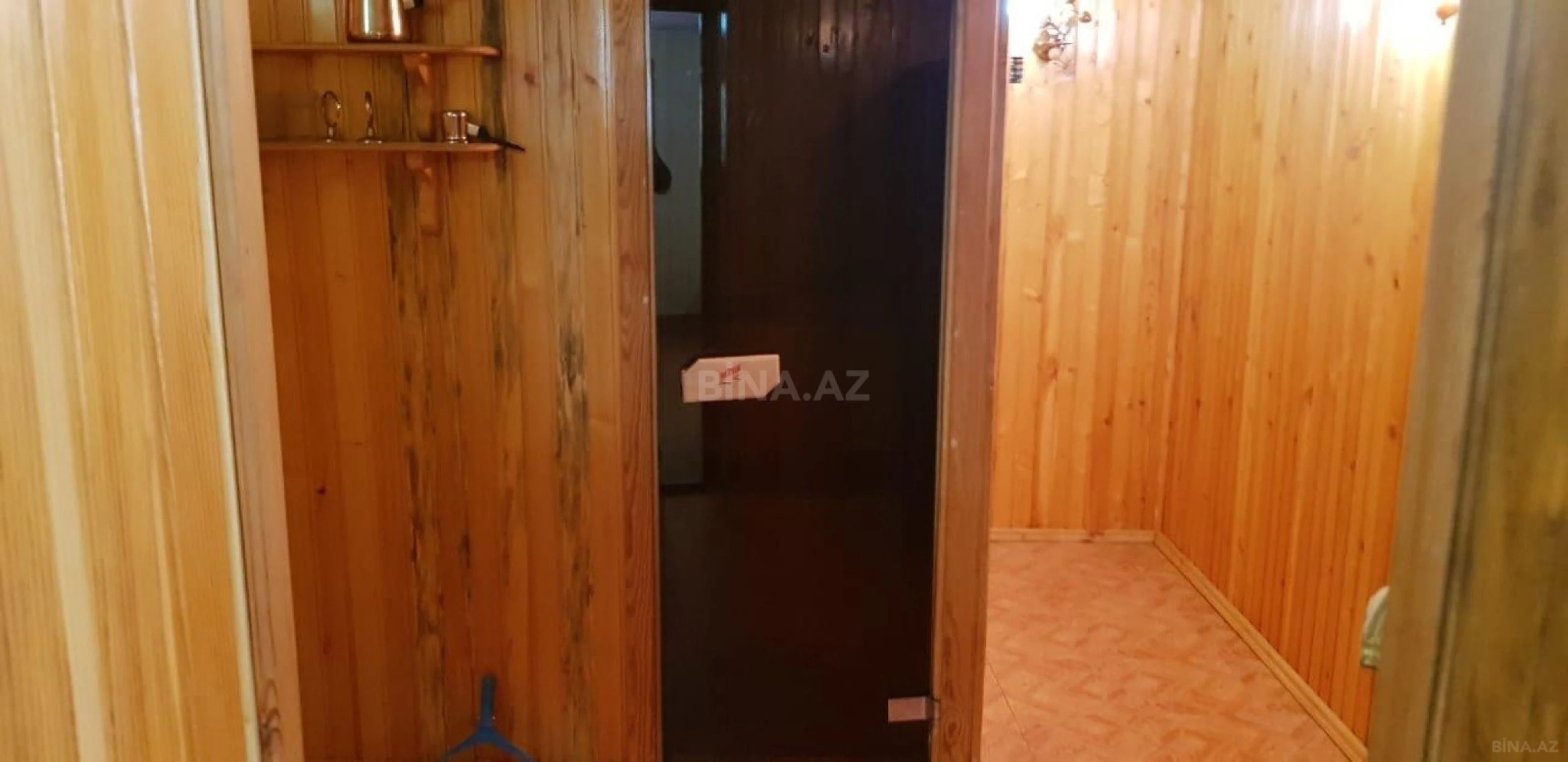Satılır 5 otaqlı həyət evi 250 m²