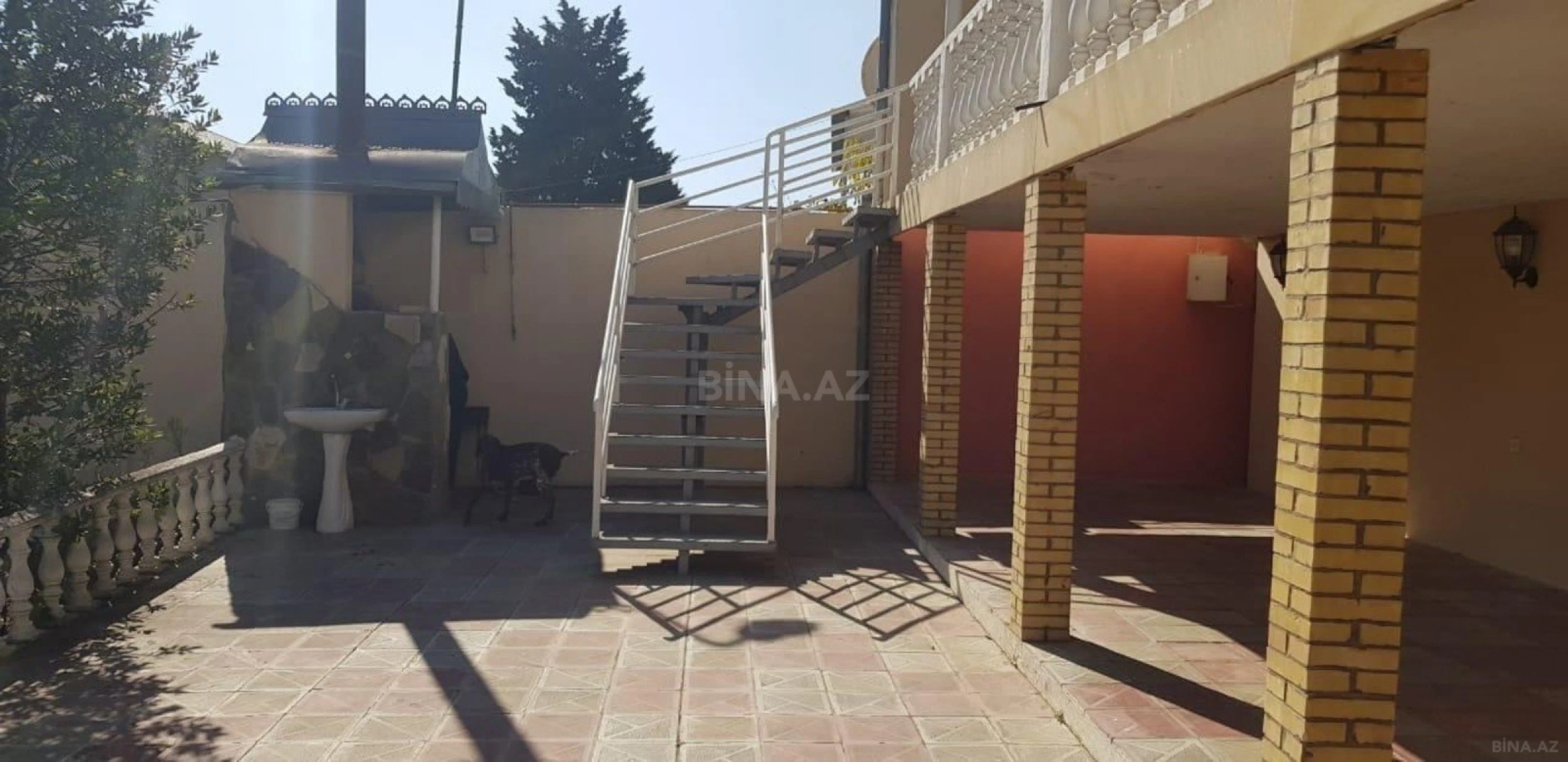 Satılır 5 otaqlı həyət evi 250 m²