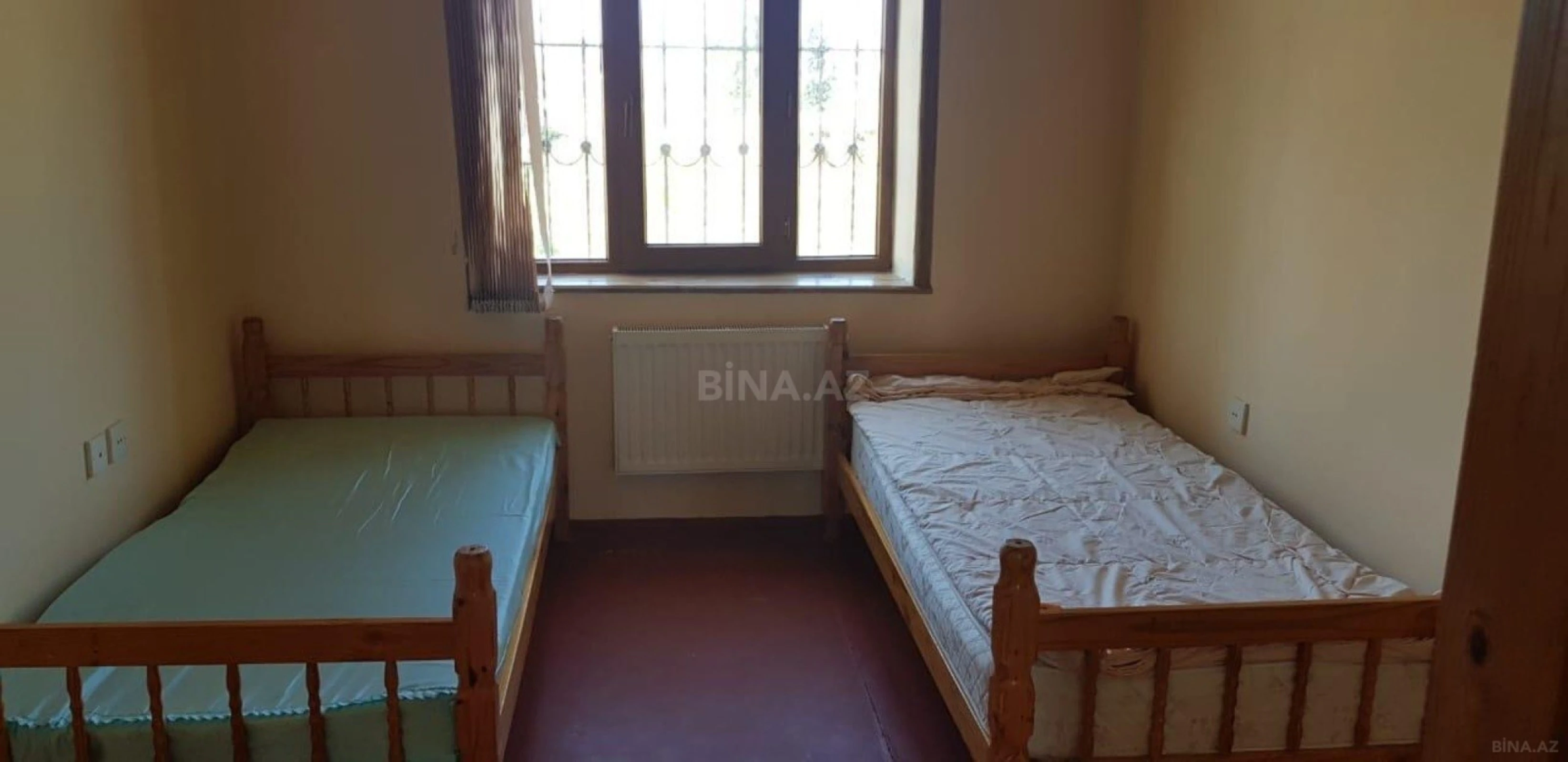 Satılır 5 otaqlı həyət evi 250 m²