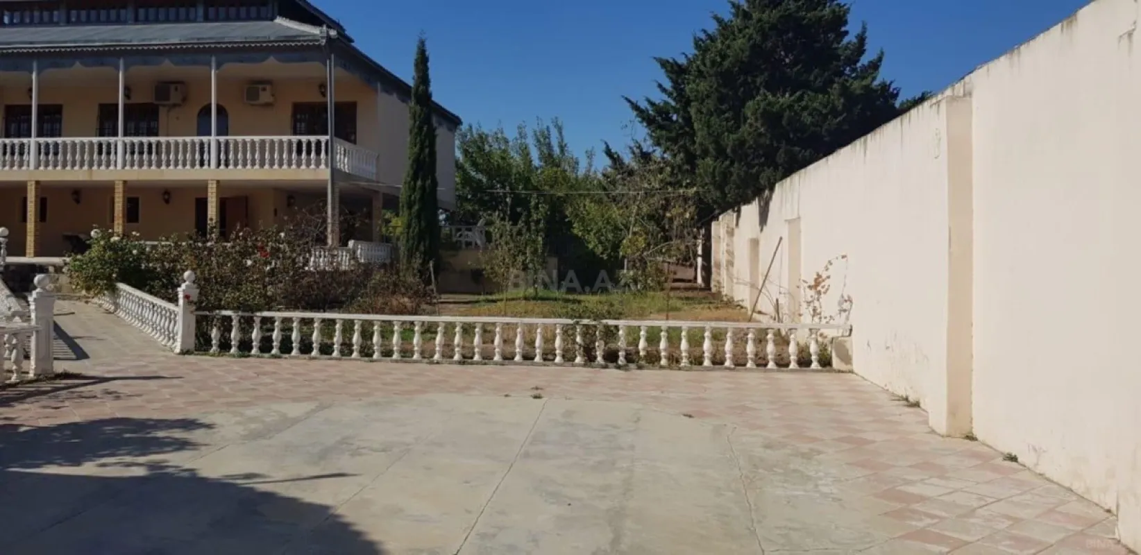 Satılır 5 otaqlı həyət evi 250 m²