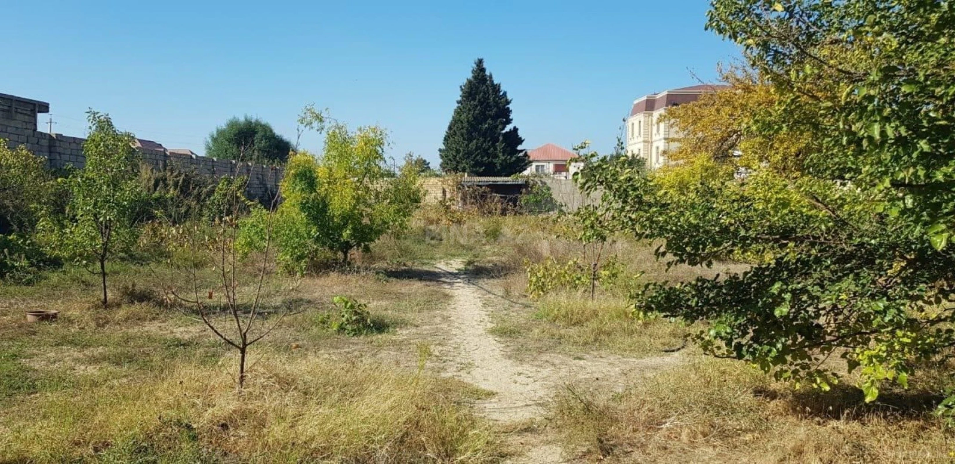Satılır 5 otaqlı həyət evi 250 m²