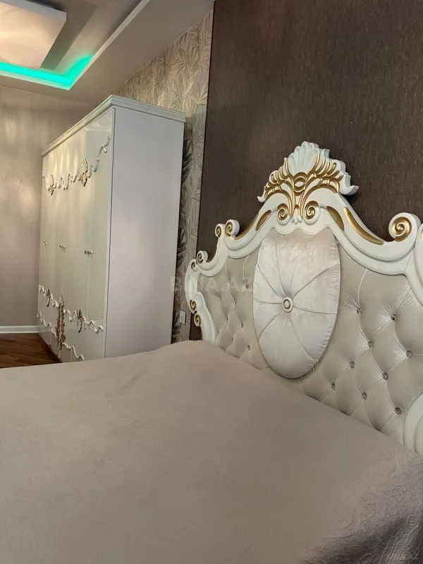 Kirayə verilir 3 otaqlı mənzil 111 m²