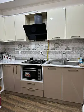 Kirayə verilir 3 otaqlı mənzil 111 m²