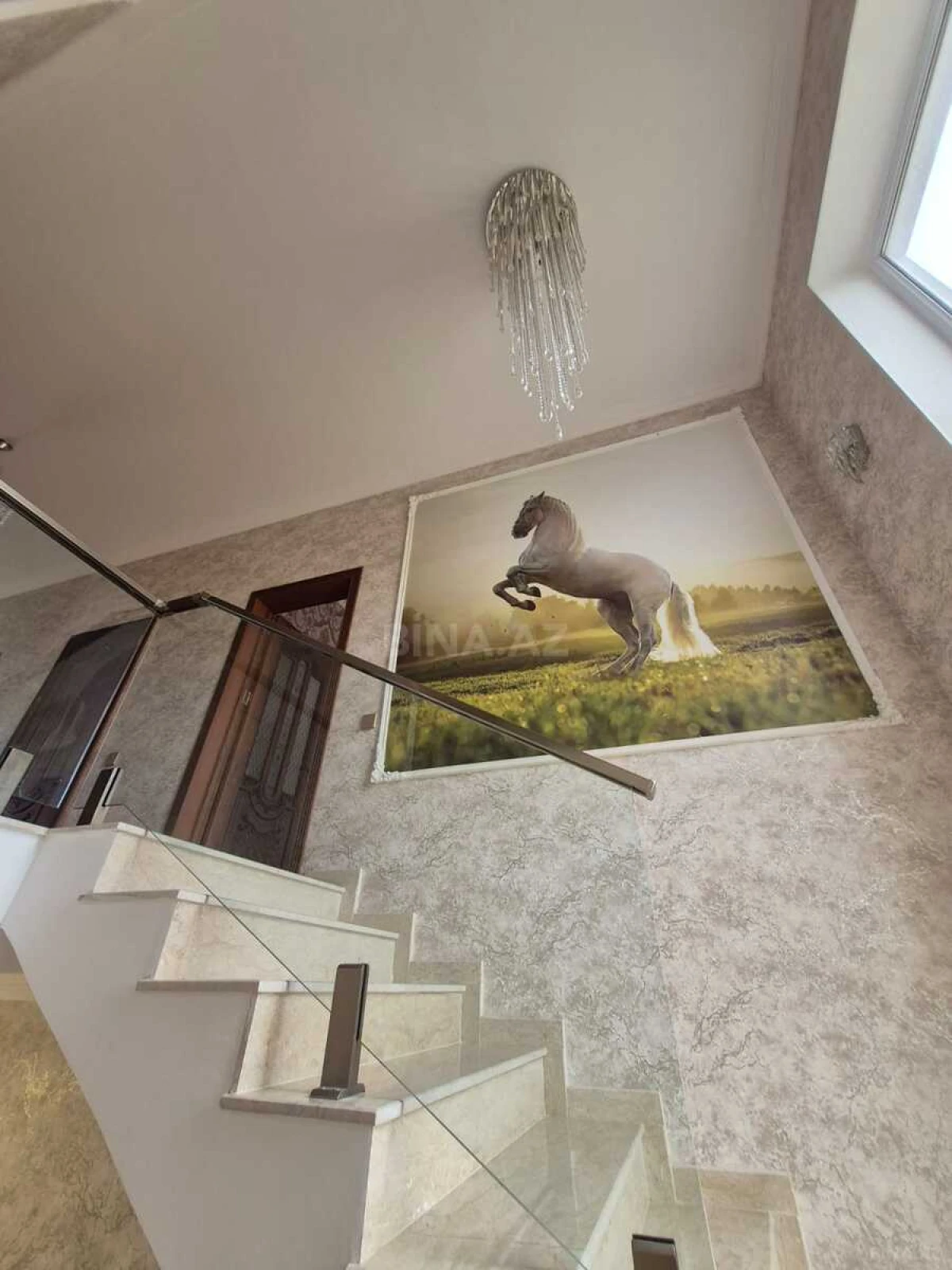 Satılır 7 otaqlı həyət evi 300 m²