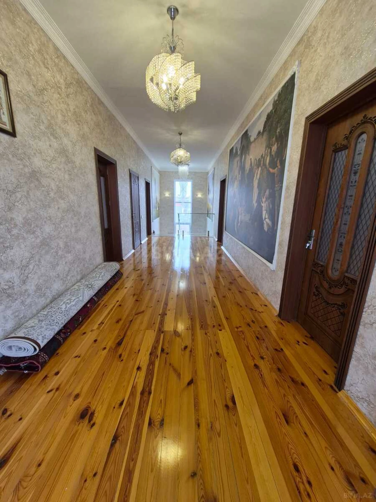 Satılır 7 otaqlı həyət evi 300 m²