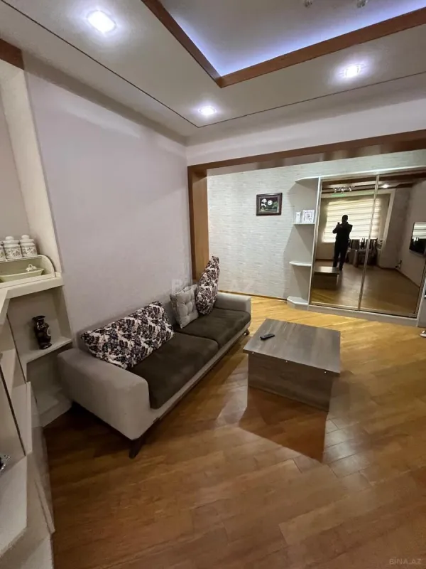 Satılır 4 otaqlı mənzil 86 m²