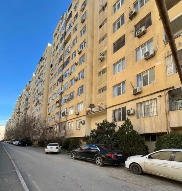 Satılır 4 otaqlı mənzil 86 m²