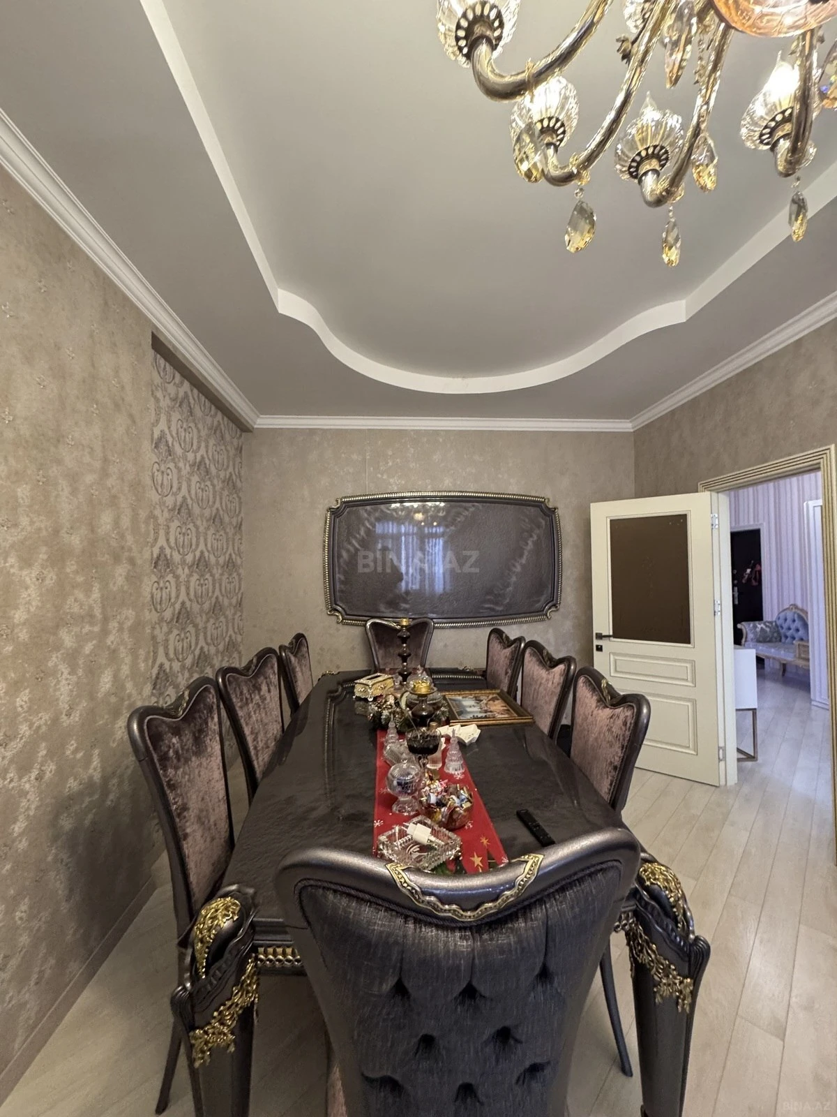 Satılır 3 otaqlı mənzil 125 m²