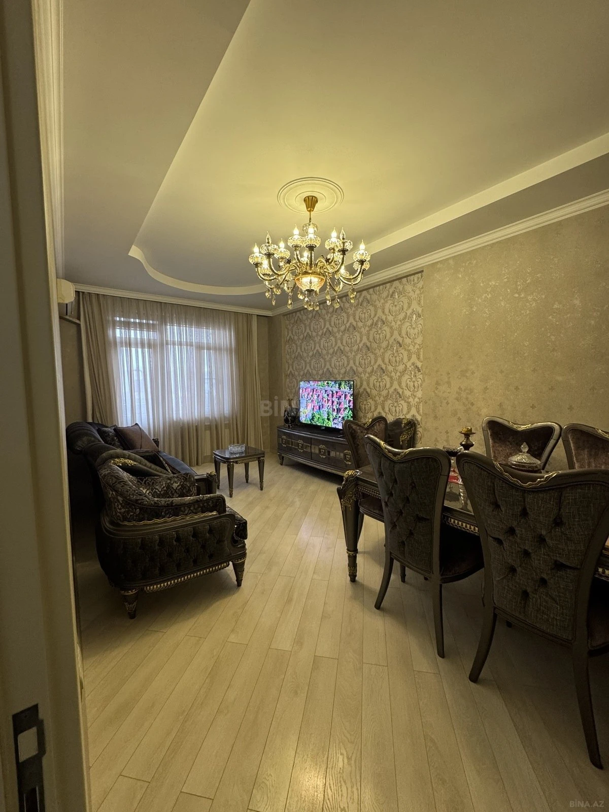 Satılır 3 otaqlı mənzil 125 m²