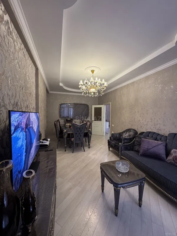 Satılır 3 otaqlı mənzil 125 m²