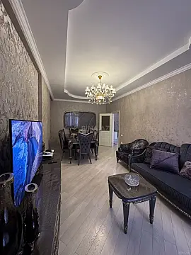 Satılır 3 otaqlı mənzil 125 m²