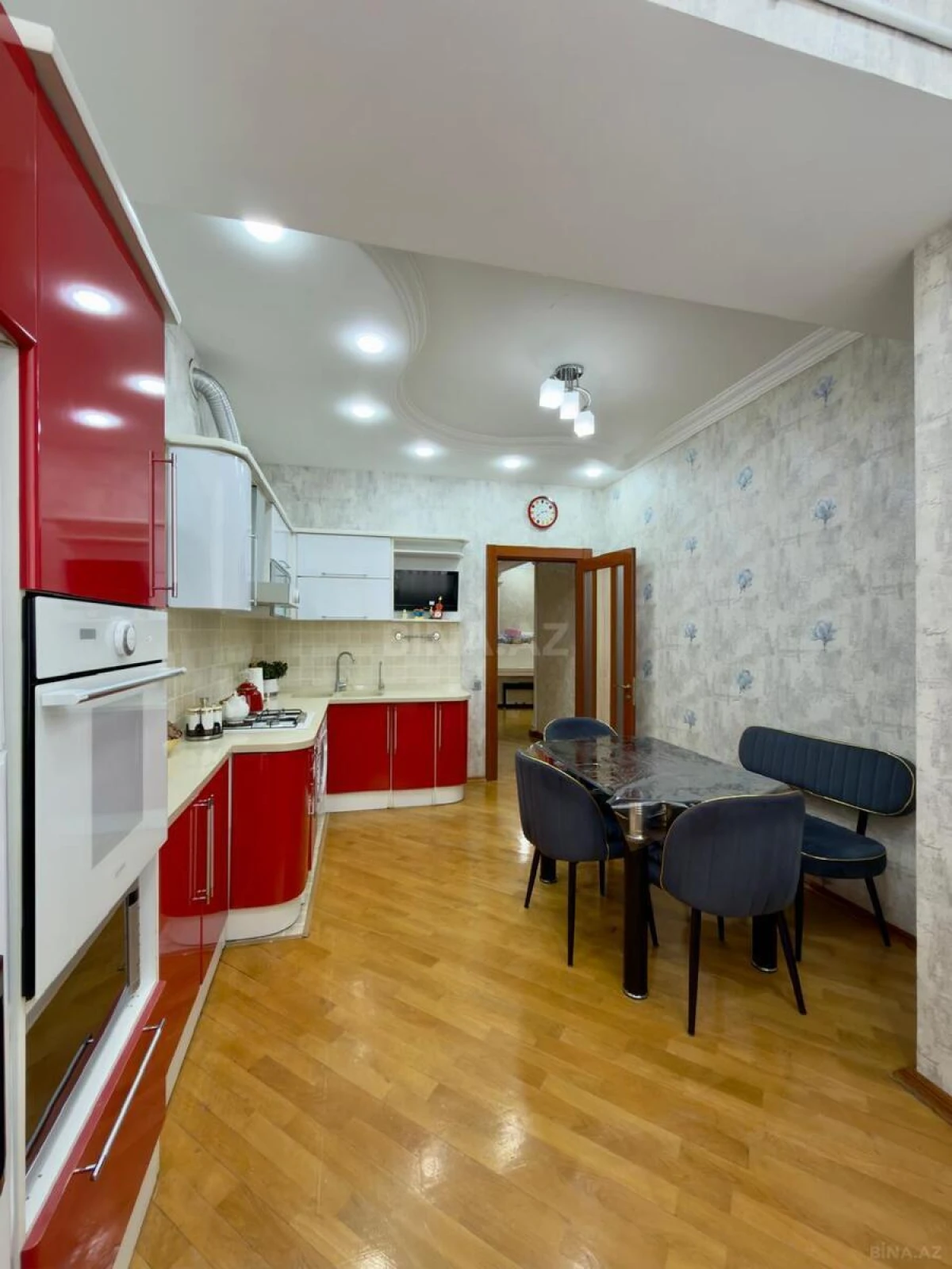 Satılır 3 otaqlı mənzil 100 m²