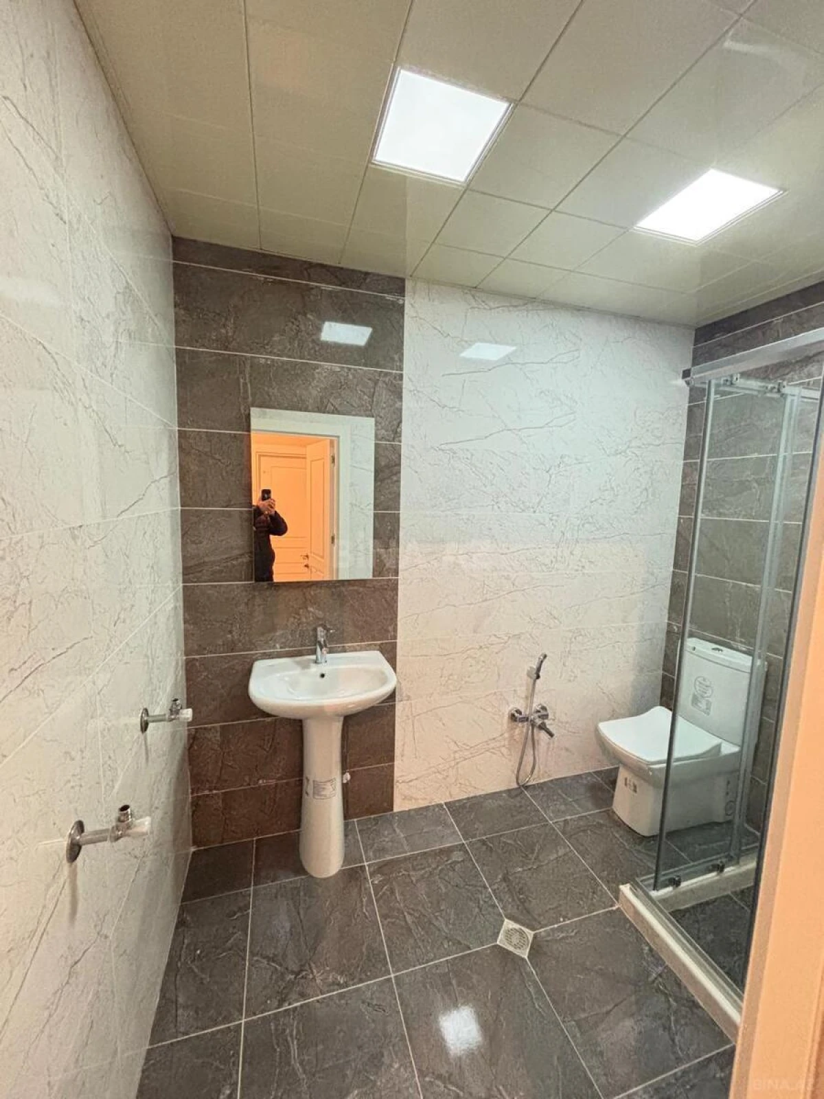 Satılır 2 otaqlı mənzil 48 m²