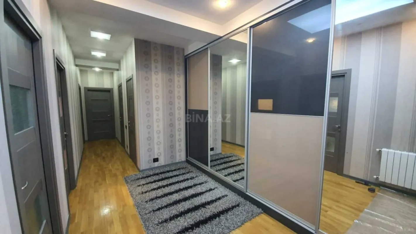 Kirayə verilir 3 otaqlı mənzil 143 m²