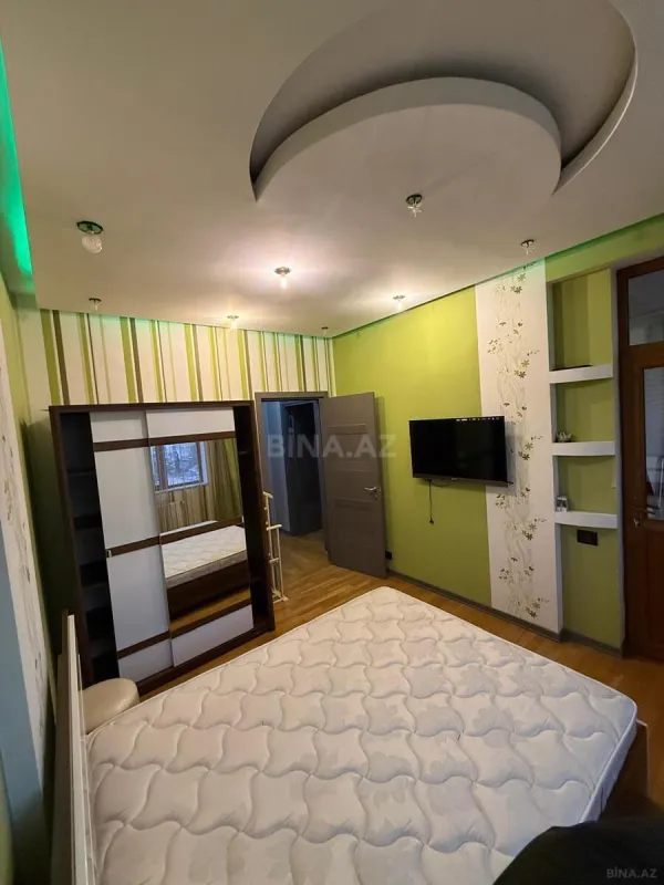 Kirayə verilir 3 otaqlı mənzil 143 m²