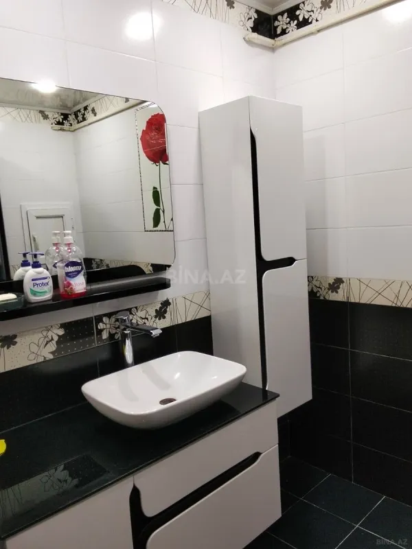Kirayə verilir 3 otaqlı mənzil 115 m²