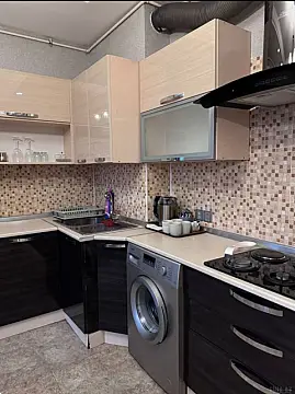 Kirayə verilir 3 otaqlı mənzil 138 m²