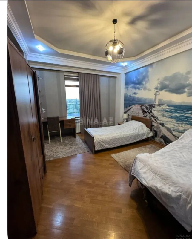 Kirayə verilir 3 otaqlı mənzil 138 m²