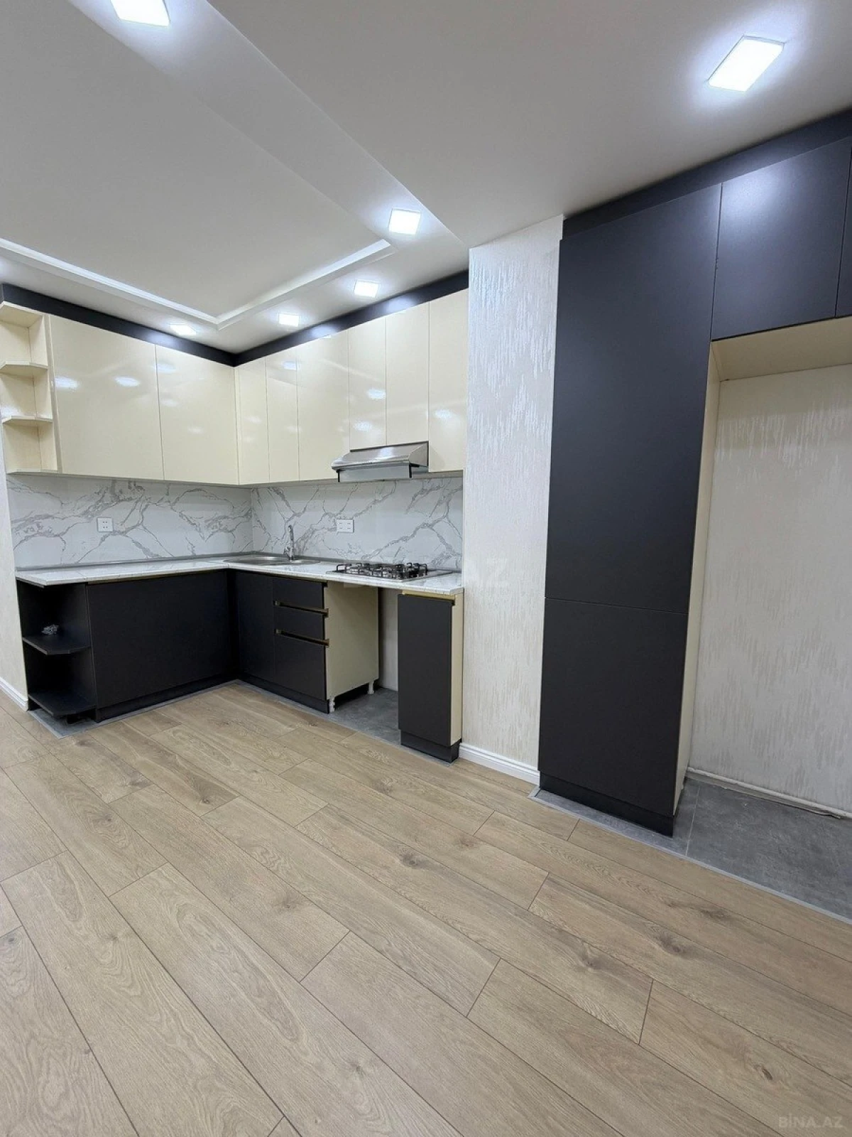 Satılır 2 otaqlı mənzil 60 m²