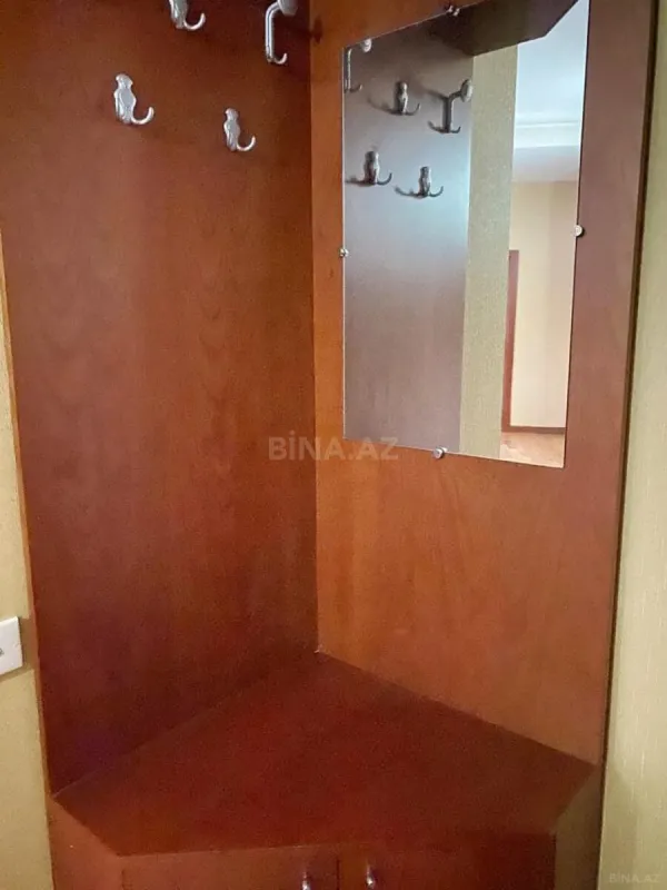 Kirayə verilir 2 otaqlı mənzil 65 m²