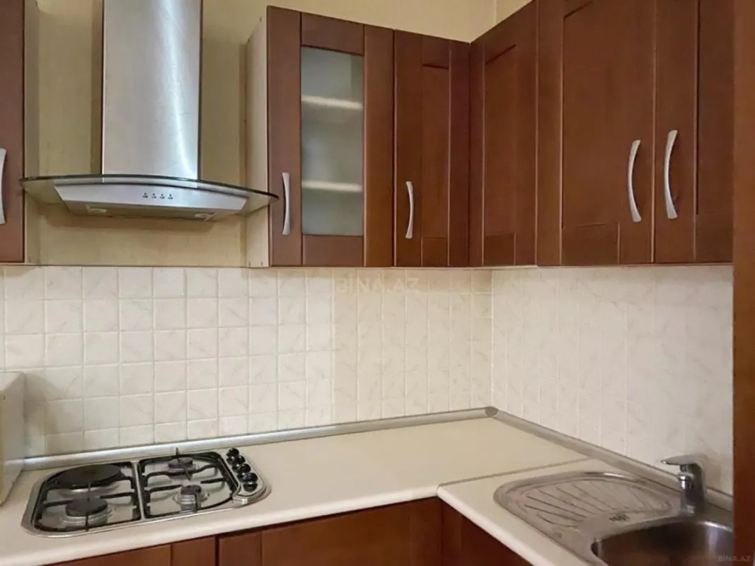 Kirayə verilir 2 otaqlı mənzil 65 m²