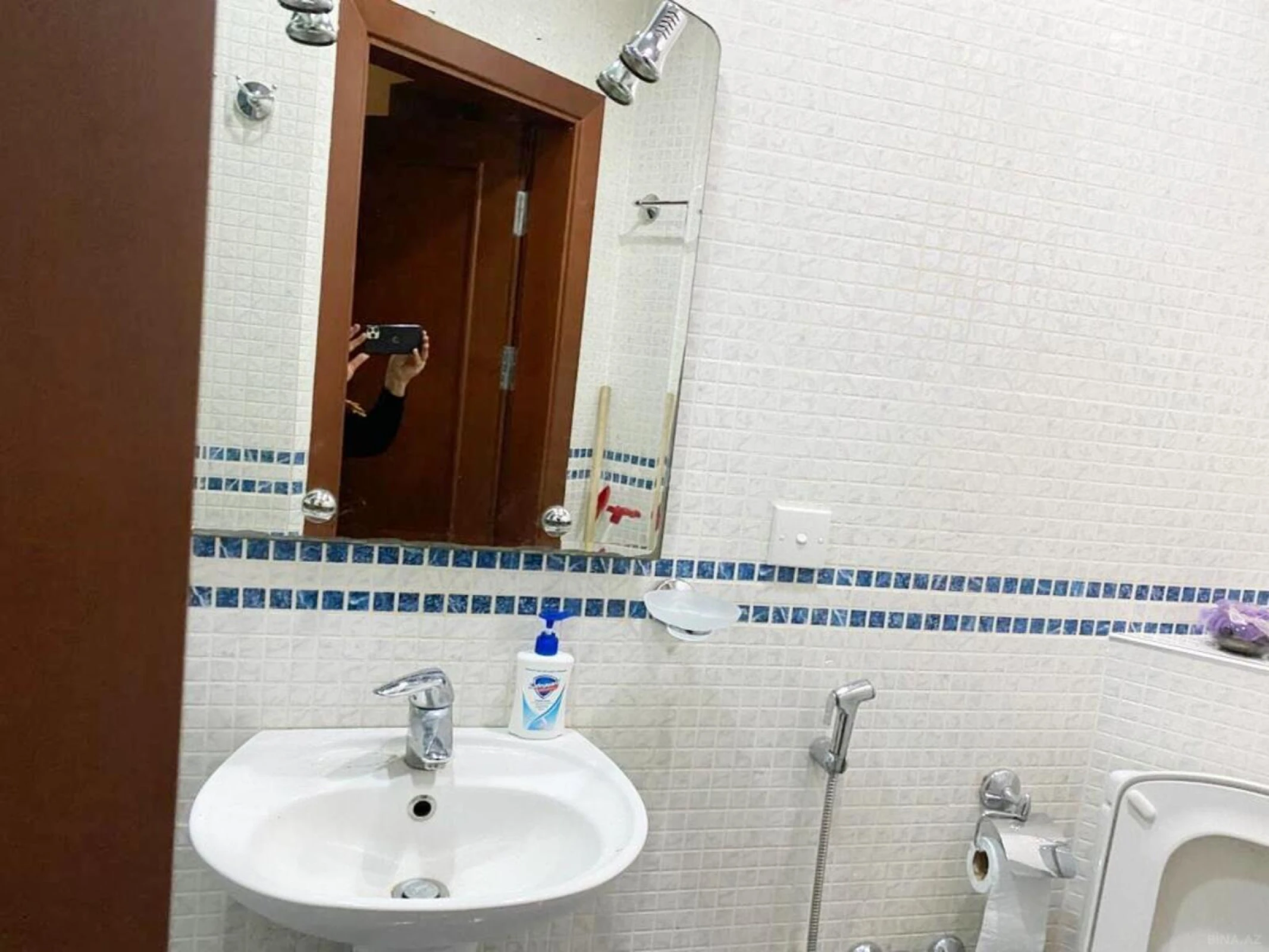 Kirayə verilir 2 otaqlı mənzil 65 m²