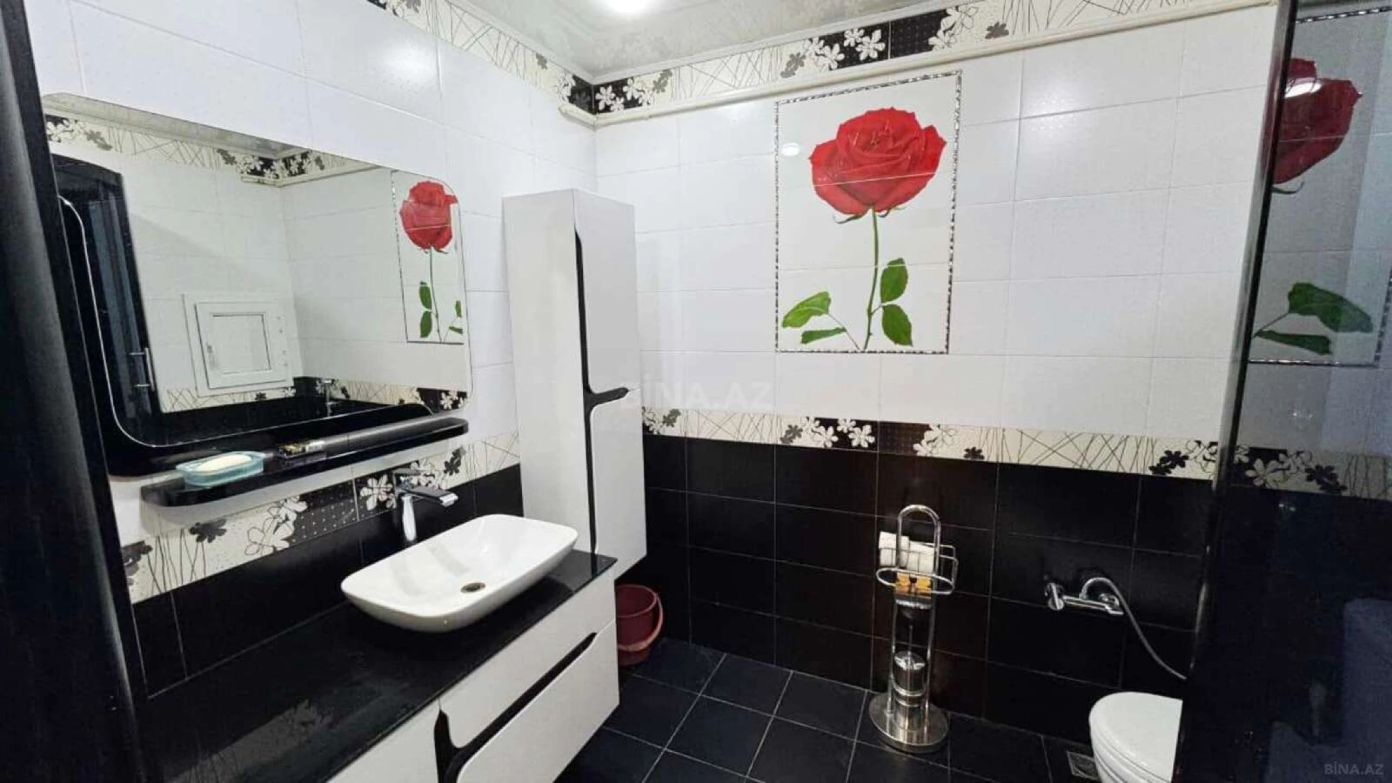 Kirayə verilir 3 otaqlı mənzil 120 m²