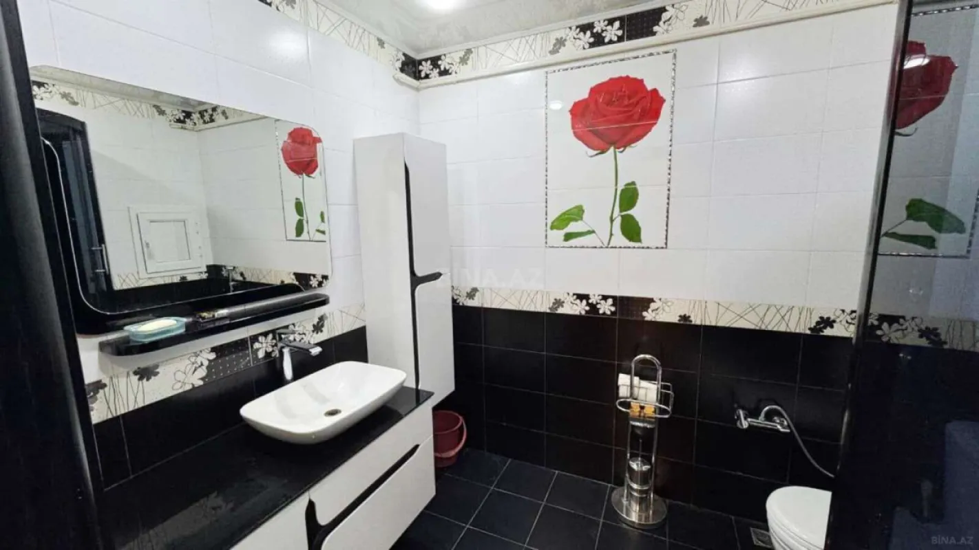 Kirayə verilir 3 otaqlı mənzil 120 m²