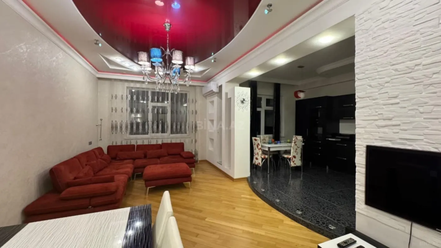 Kirayə verilir 3 otaqlı mənzil 120 m²