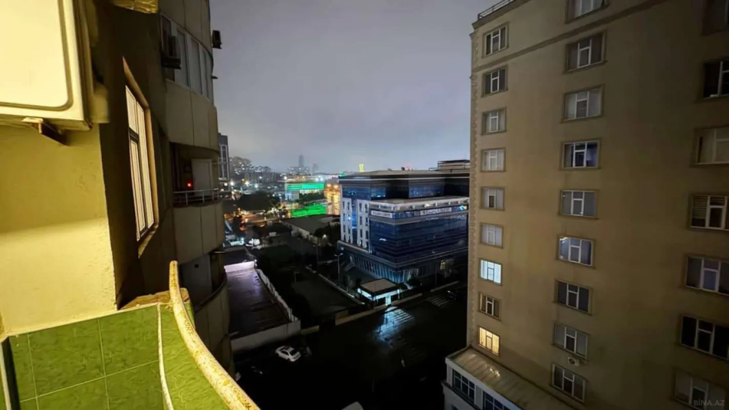 Kirayə verilir 3 otaqlı mənzil 120 m²