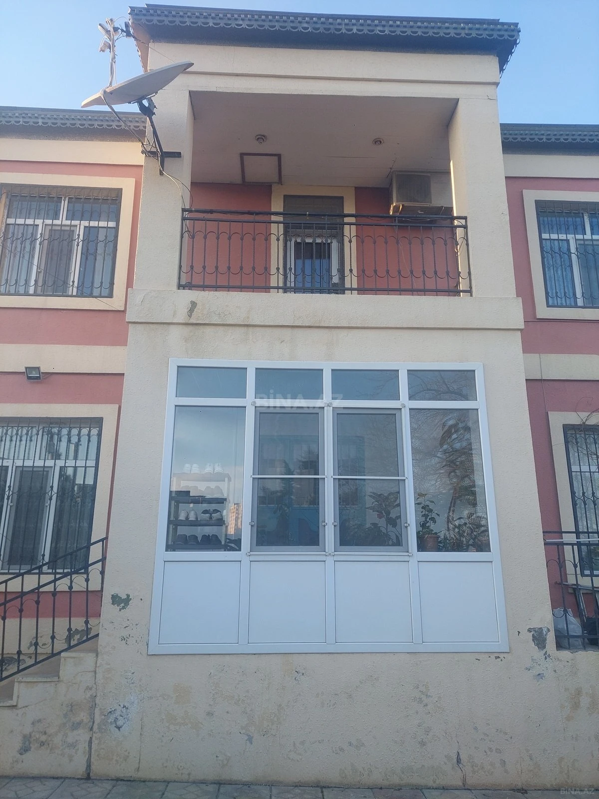 Satılır 7 otaqlı həyət evi 340.9 m²