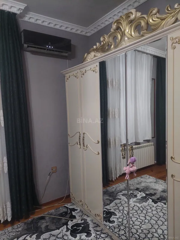 Satılır 7 otaqlı həyət evi 340.9 m²