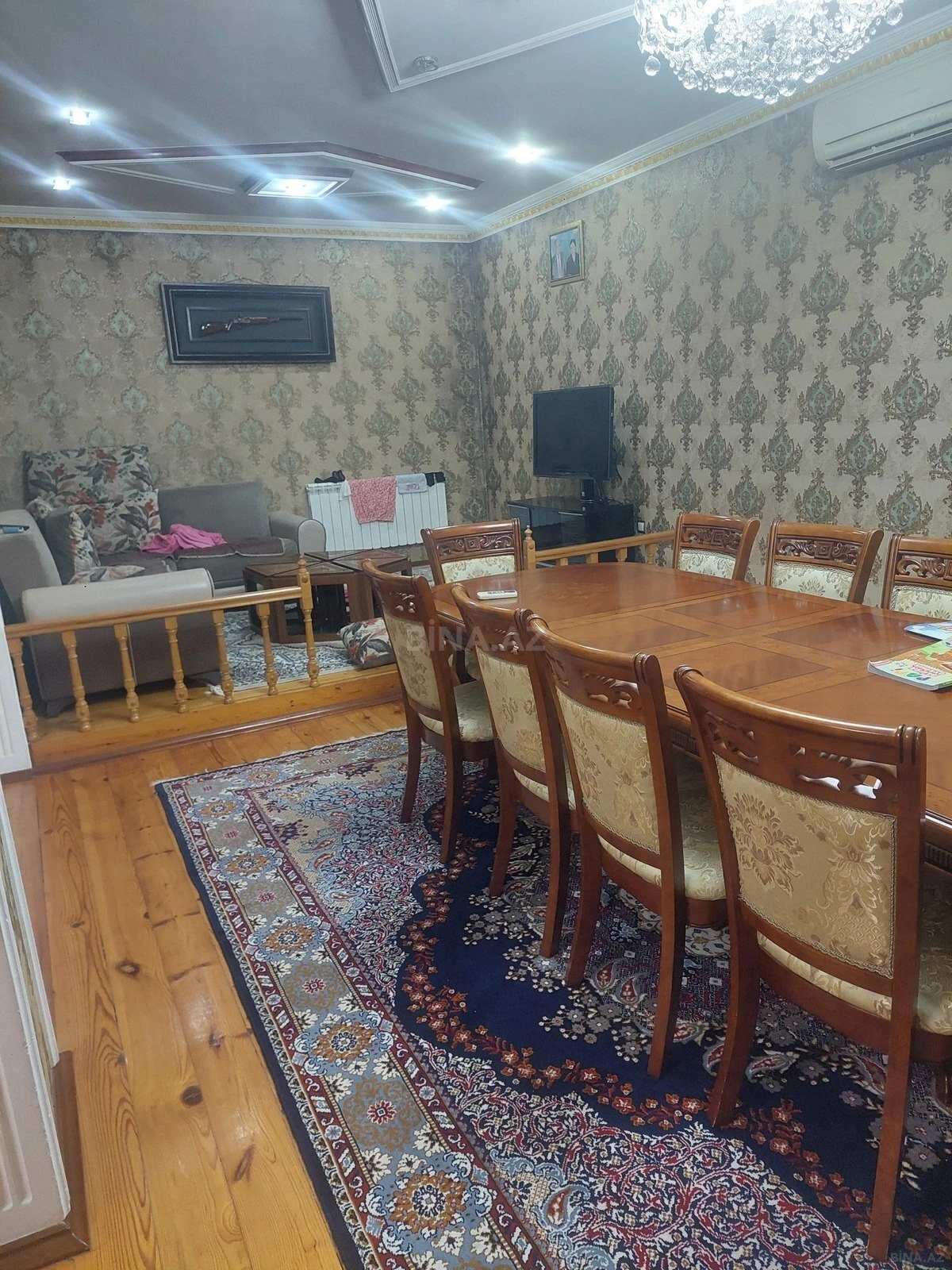 Satılır 7 otaqlı həyət evi 340.9 m²