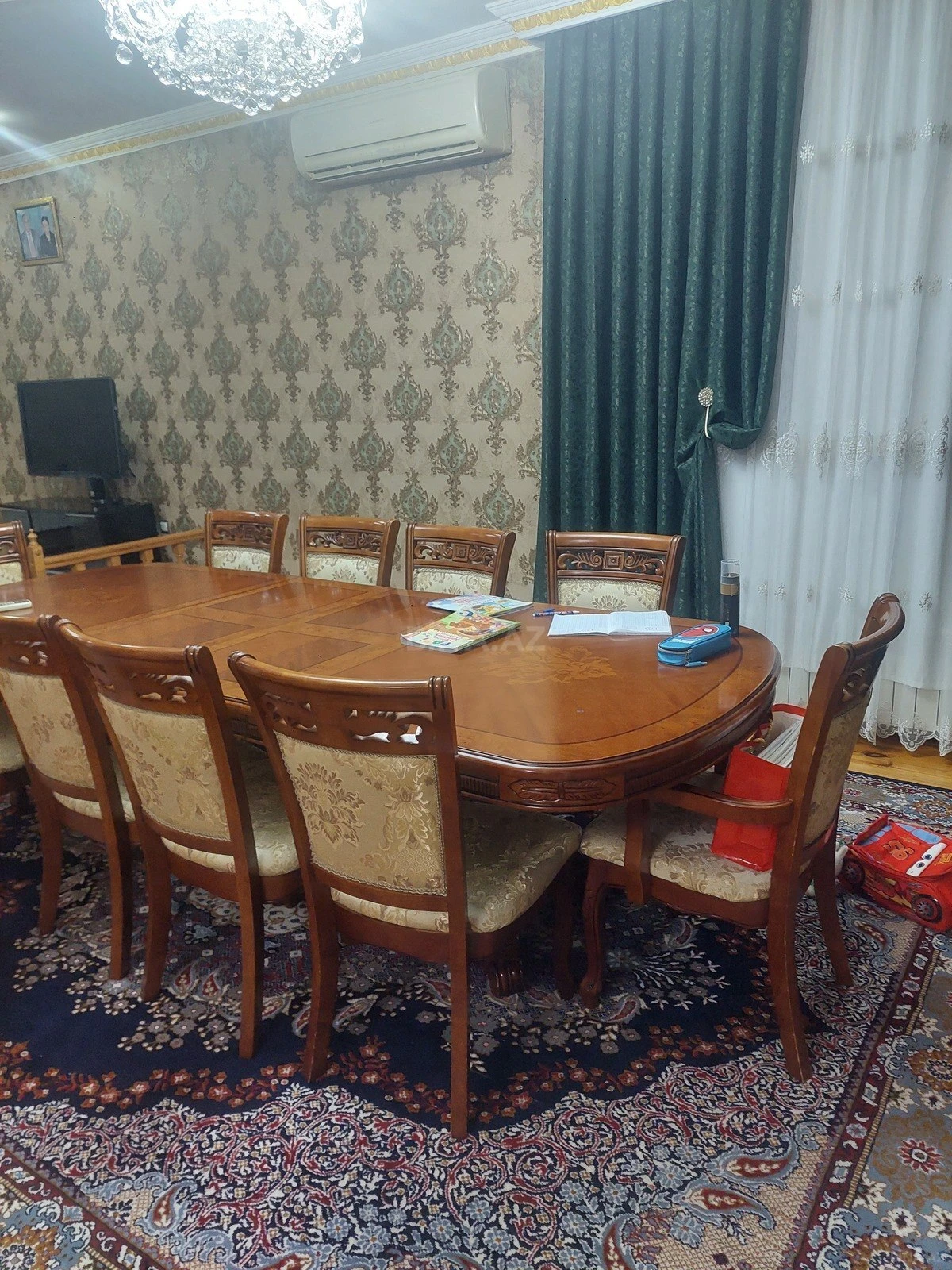 Satılır 7 otaqlı həyət evi 340.9 m²