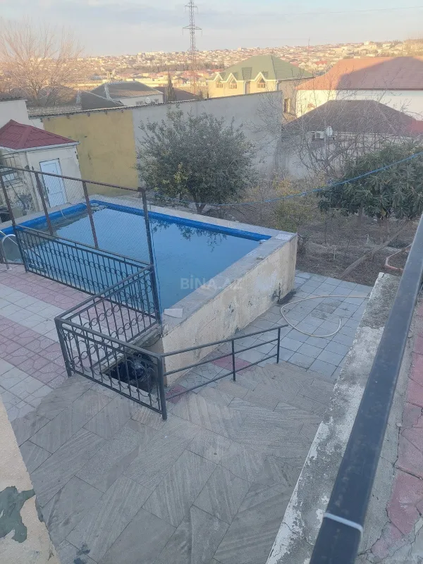 Satılır 7 otaqlı həyət evi 340.9 m²