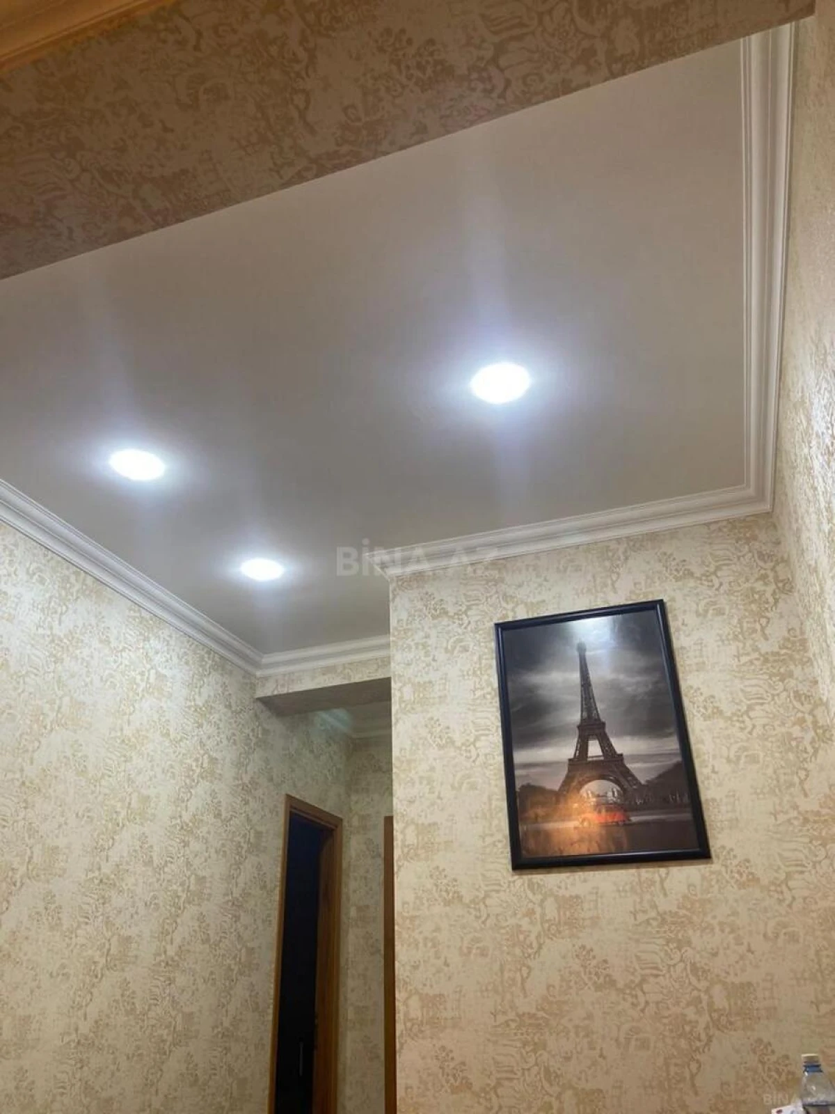 Kirayə verilir 2 otaqlı mənzil 90 m²