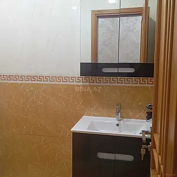 Kirayə verilir 2 otaqlı mənzil 90 m²