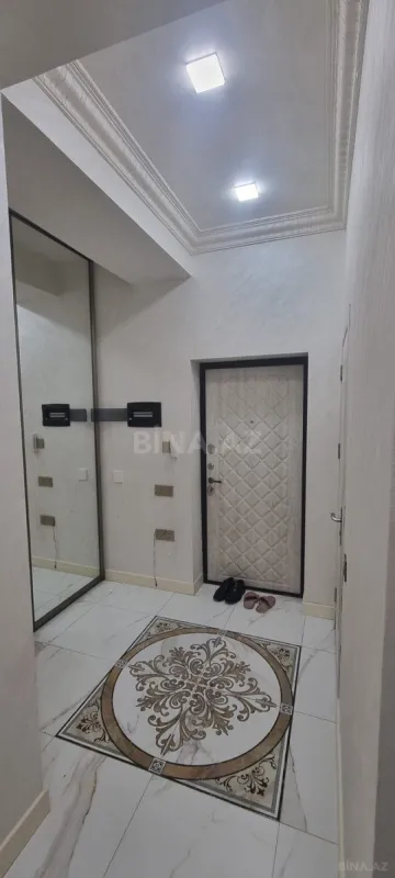 Satılır 2 otaqlı mənzil 65 m²