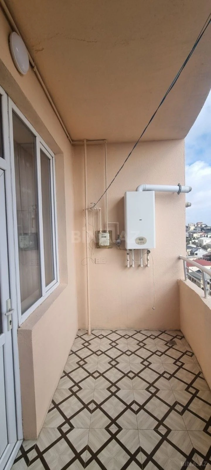 Satılır 2 otaqlı mənzil 65 m²
