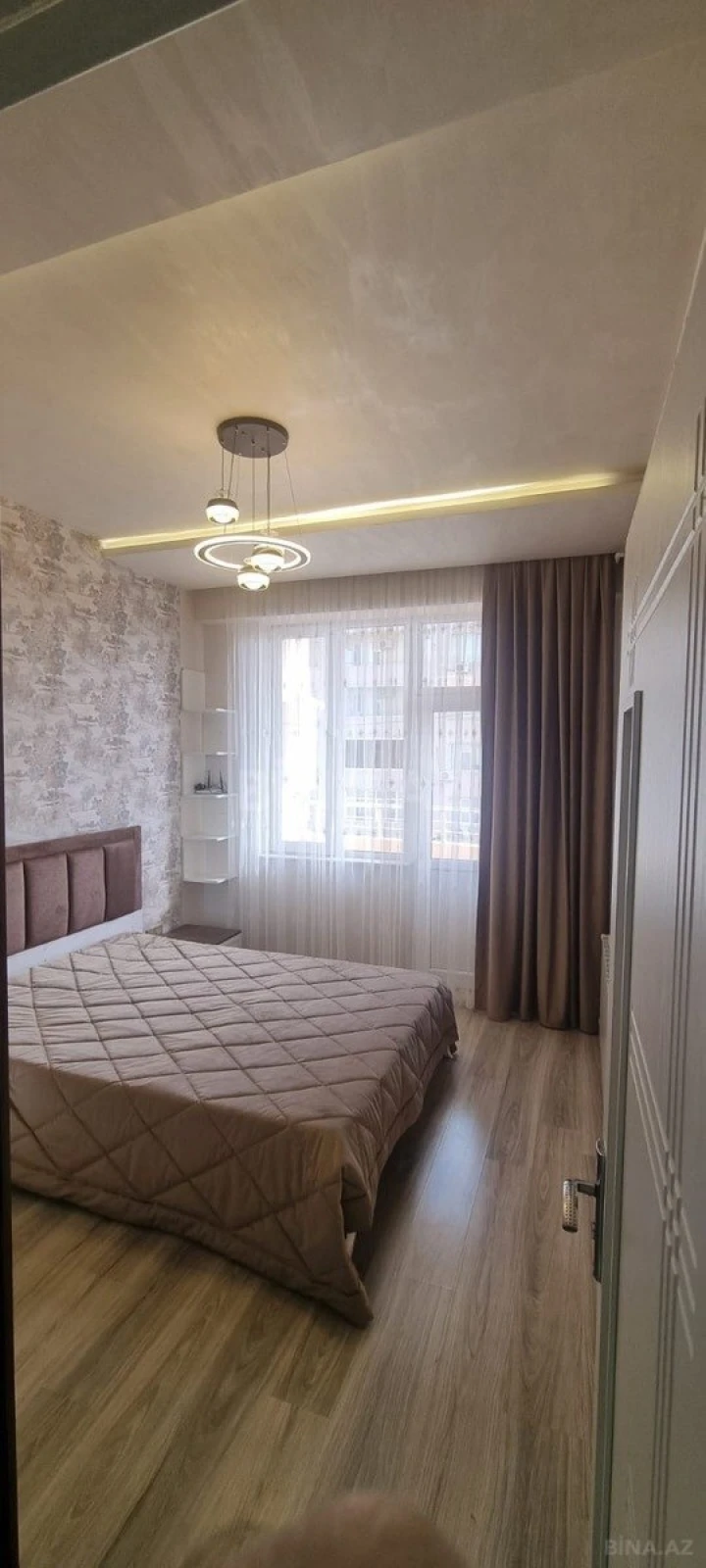 Satılır 2 otaqlı mənzil 65 m²