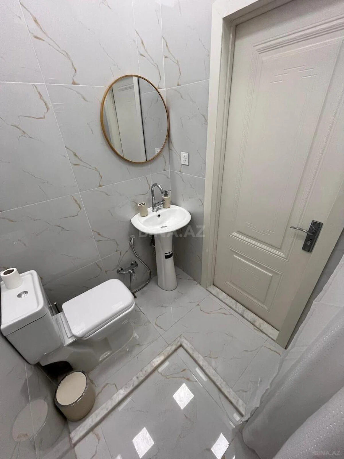 Kirayə verilir 2 otaqlı mənzil 55 m²
