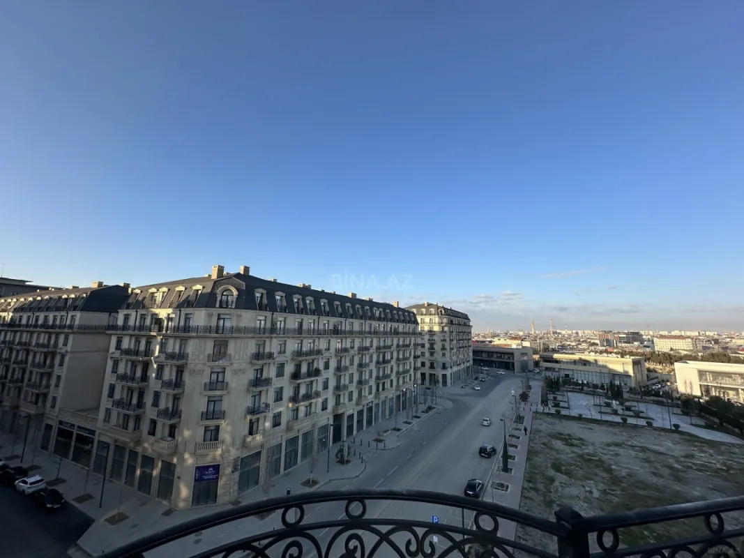 Satılır 3 otaqlı mənzil 120 m²