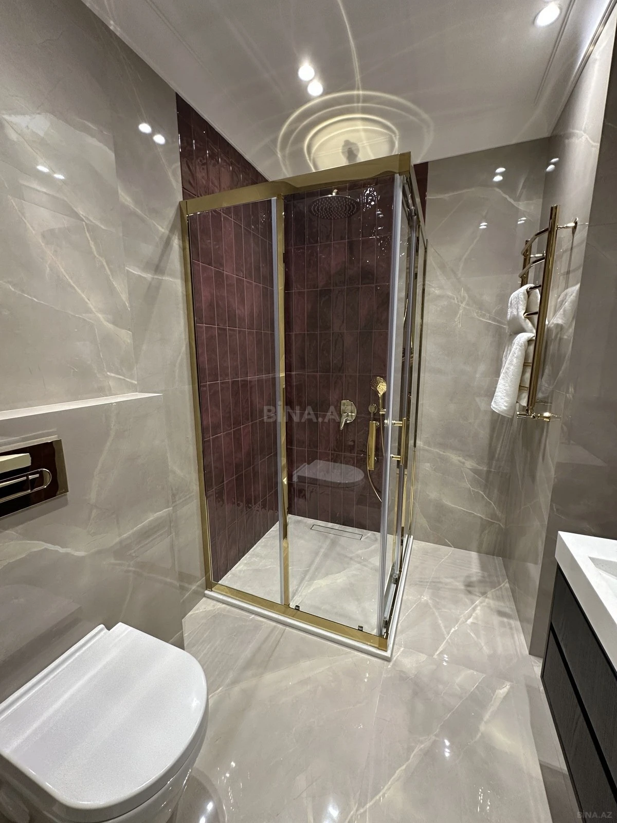 Satılır 3 otaqlı mənzil 120 m²