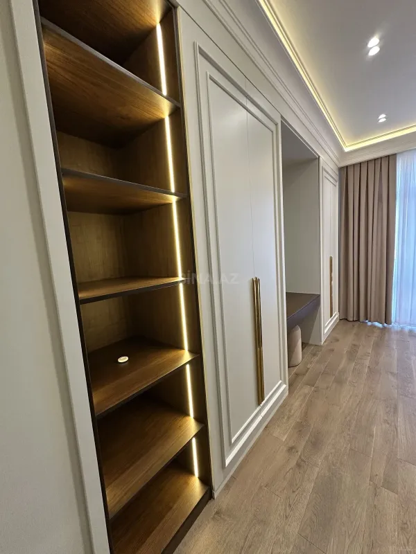 Satılır 3 otaqlı mənzil 120 m²