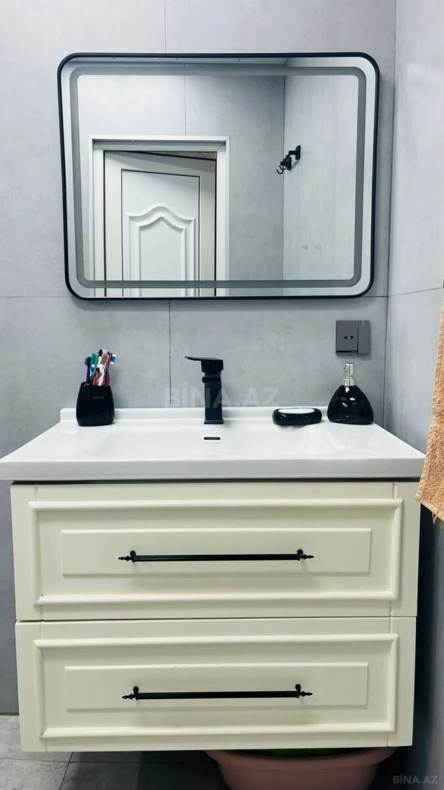 Satılır 3 otaqlı mənzil 90 m²