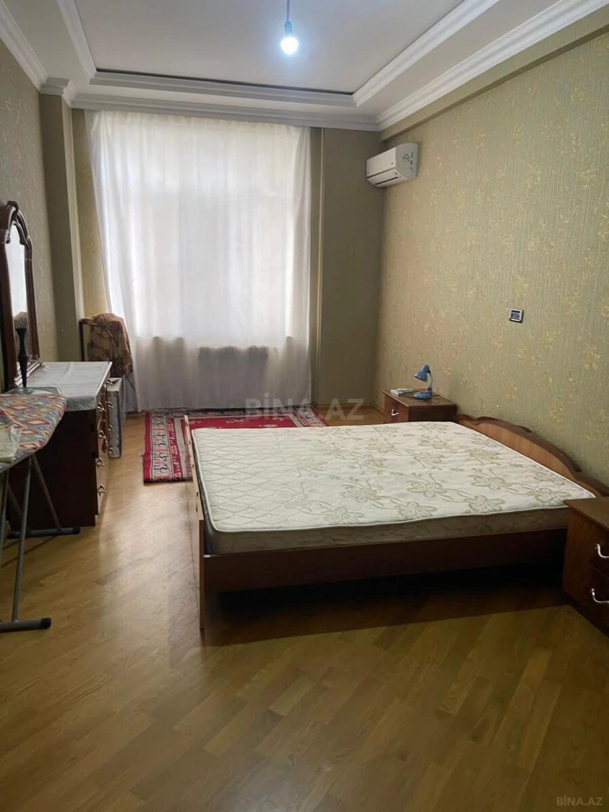 Satılır 2 otaqlı mənzil 106 m²